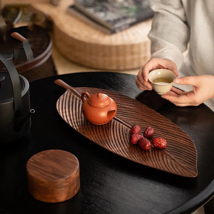 Leaf Shape Fruit Plate | Stornfield