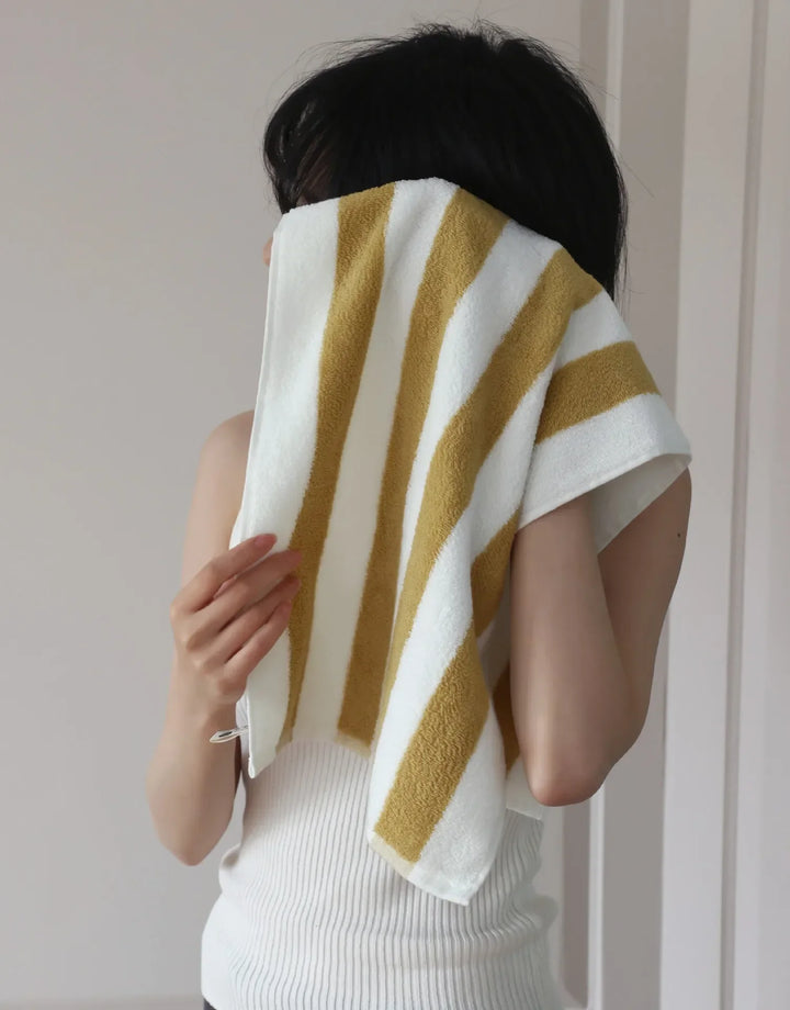RetroStripe Luxe Cotton Towel – Striped Cotton Towel in Hotel Quality | Stornfield