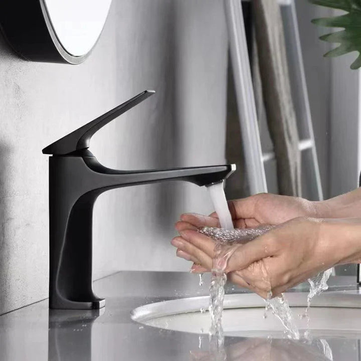 Stornfield | Robinet de salle de bain élégant - avec levier unique pour un confort intemporel
