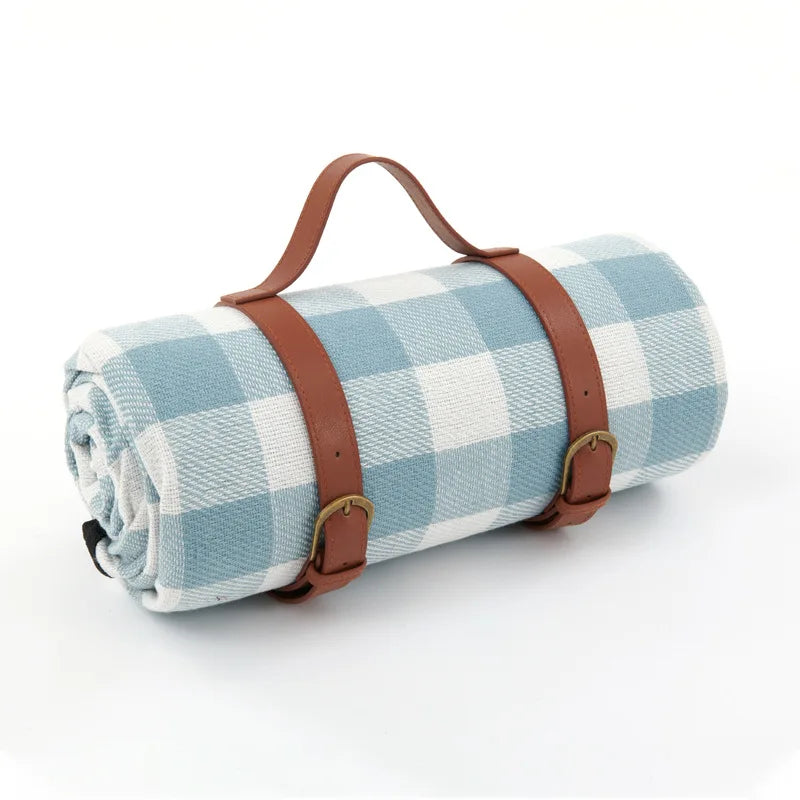 NovaPlaid | Waterproof foldaStornfielde picnic Stornfieldanket with carry strap | Stornfield