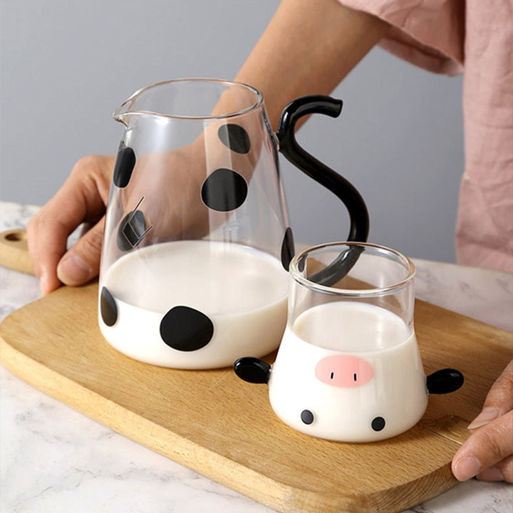 Joli pichet en verre vache avec tasse