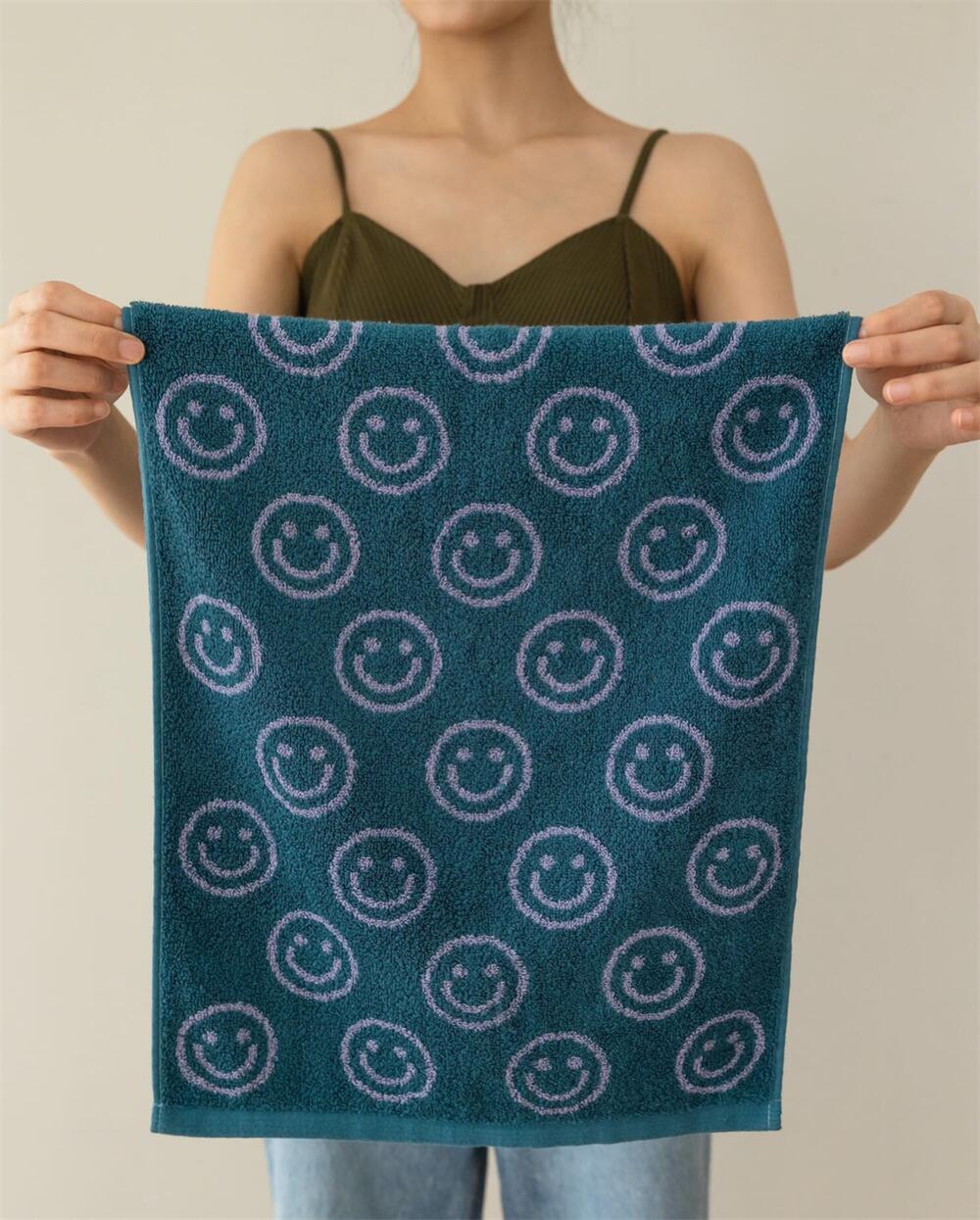 Reversible Smiley Towel | Stornfield