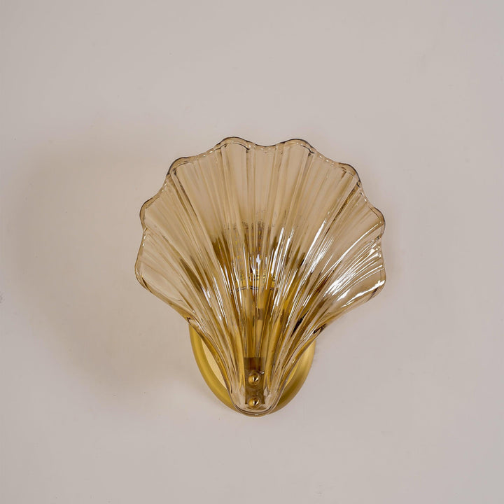 Shell wall lamp - Bring maritime elegance into your home | Stornfield