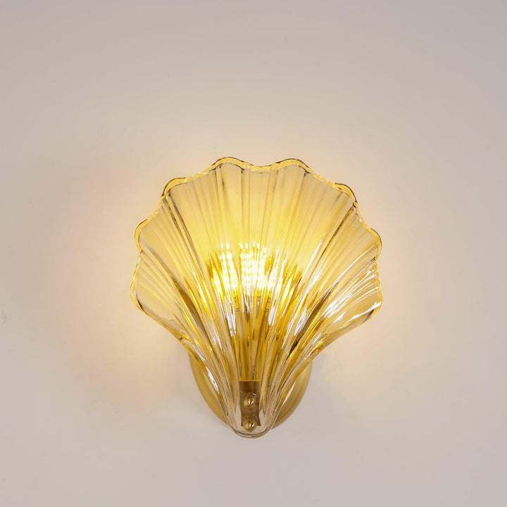 Shell wall lamp - Bring maritime elegance into your home | Stornfield