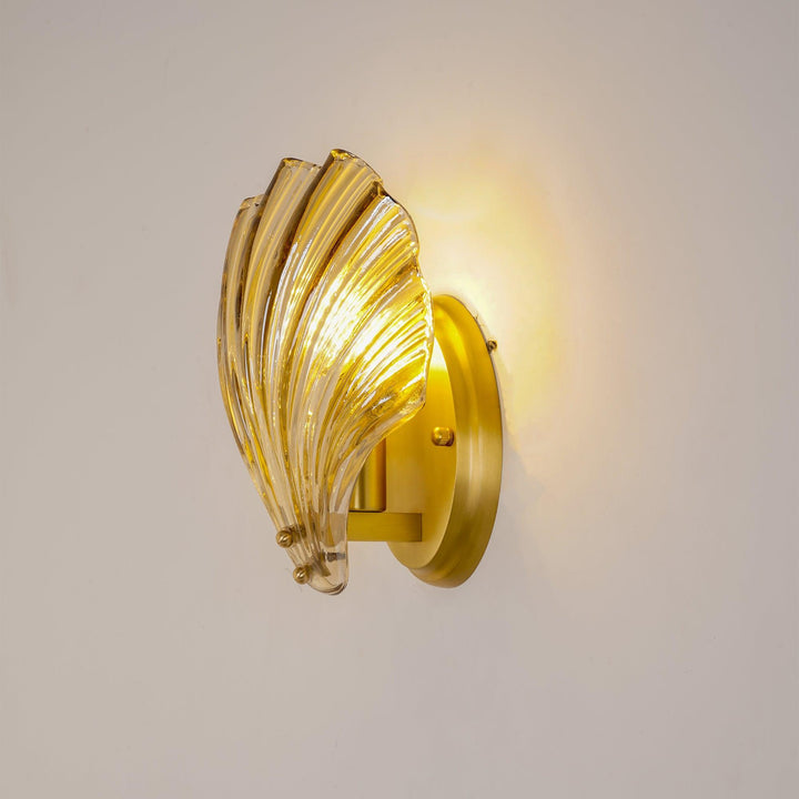 Shell wall lamp - Bring maritime elegance into your home | Stornfield