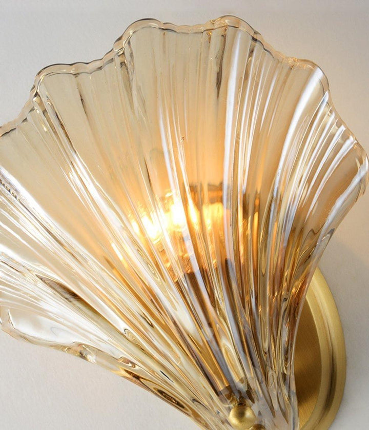 Shell wall lamp - Bring maritime elegance into your home | Stornfield