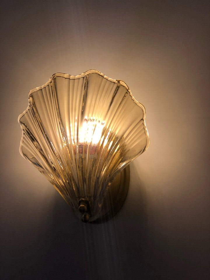 Shell wall lamp - Bring maritime elegance into your home | Stornfield