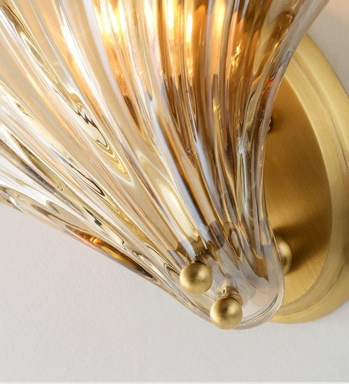 Shell wall lamp - Bring maritime elegance into your home | Stornfield
