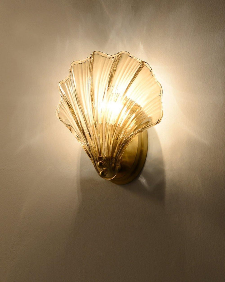 Shell wall lamp - Bring maritime elegance into your home | Stornfield