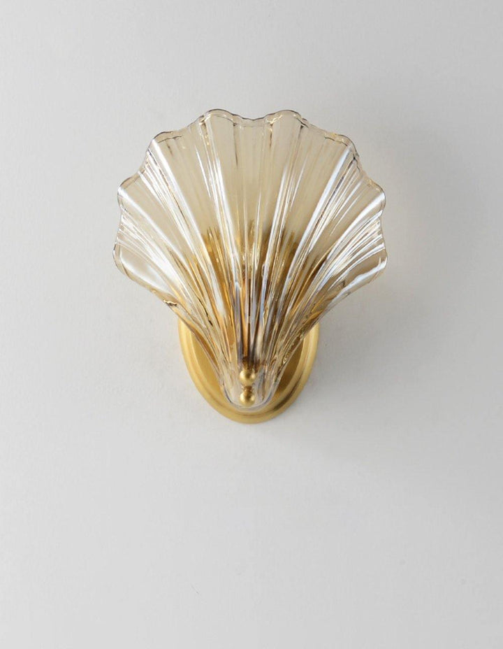 Shell wall lamp - Bring maritime elegance into your home | Stornfield
