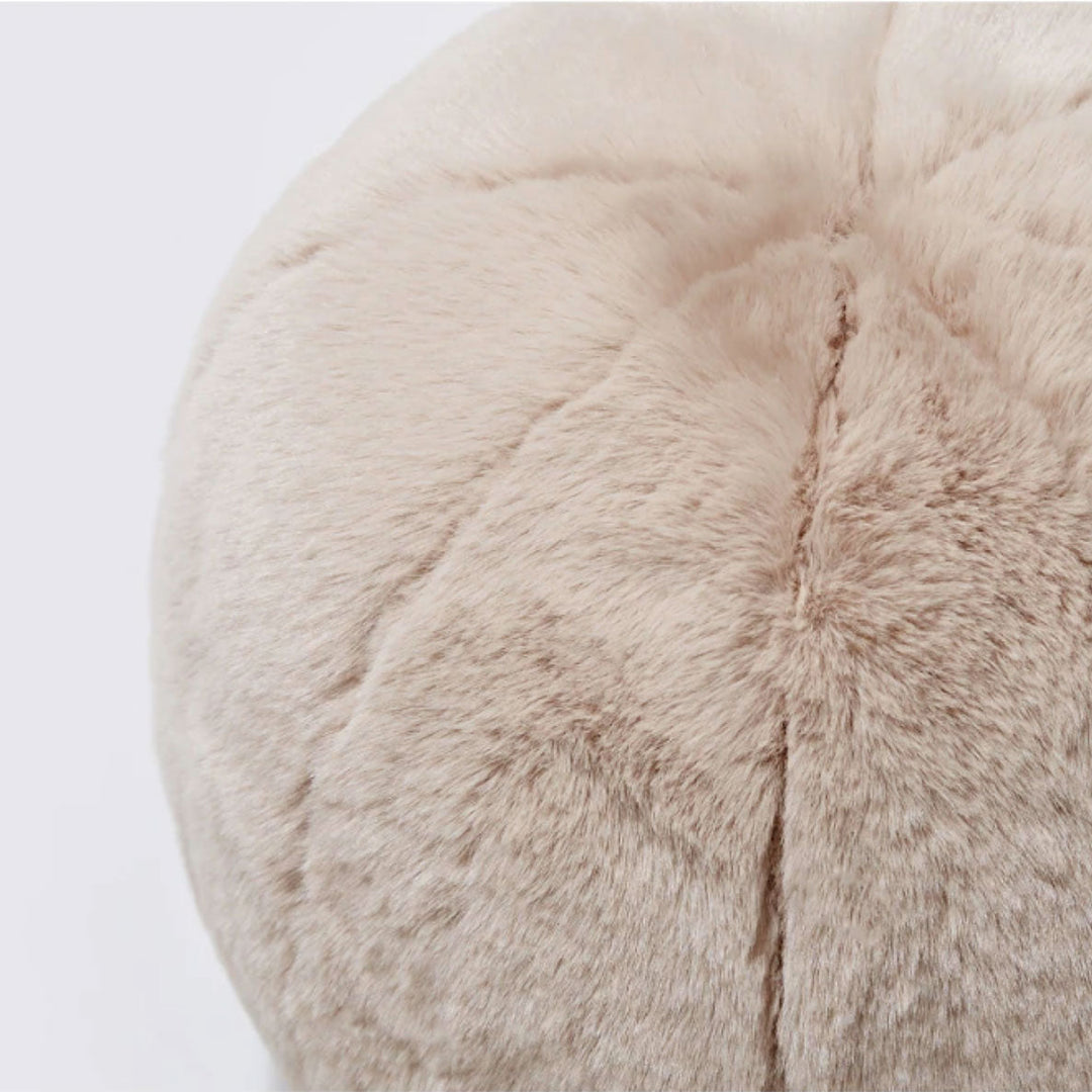 Round short-pile fur cushion | Stornfield