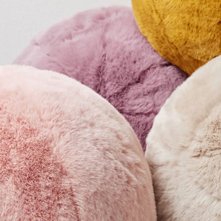 Round short-pile fur cushion | Stornfield