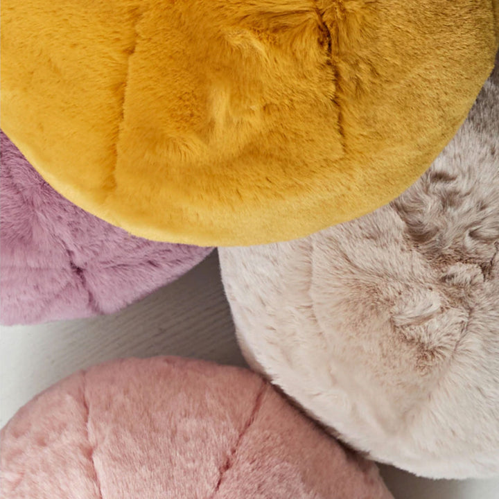 Round short-pile fur cushion | Stornfield