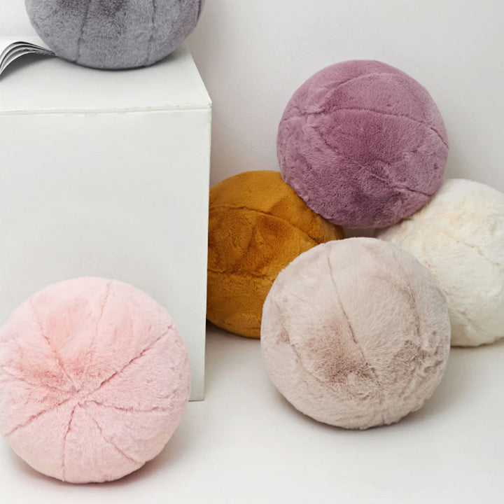 Round short-pile fur cushion | Stornfield