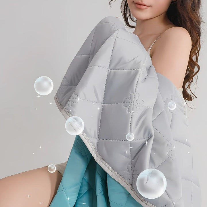 SilkCool | Cooling Blanket – Instant Cooling Comfort – Hypoallergenic Silk Fiber – Overheating Prevention – Relief for Night Sweats Sensitive Skin Stornfield