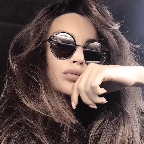 Skull Claw Round Sunglasses | Stornfield