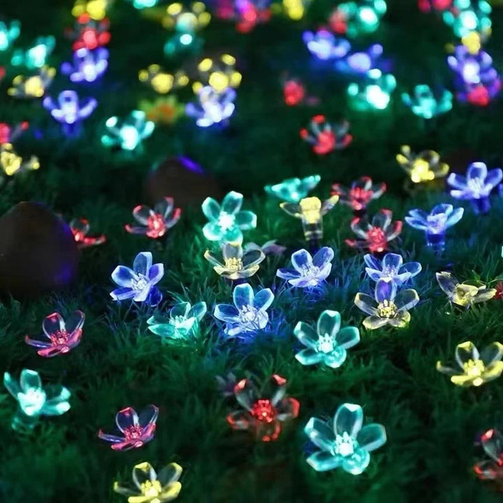 Solar-powered flower garden lights for enchanting outdoor atmosphere | Stornfield