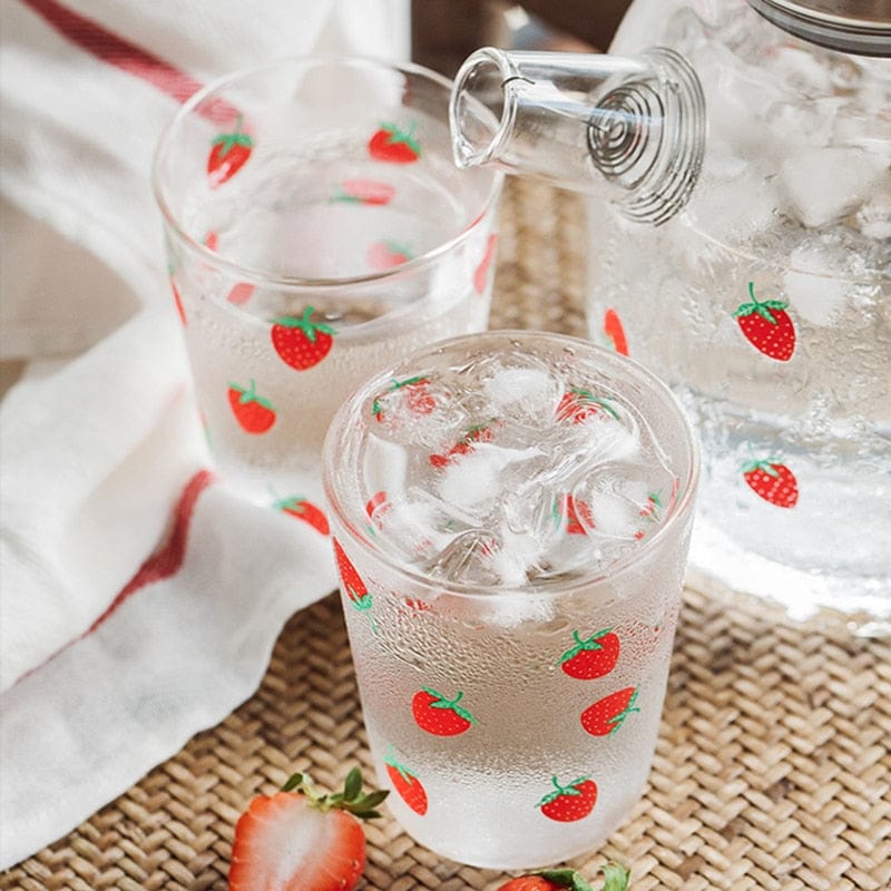 Strawberry glass teapot | Stornfield
