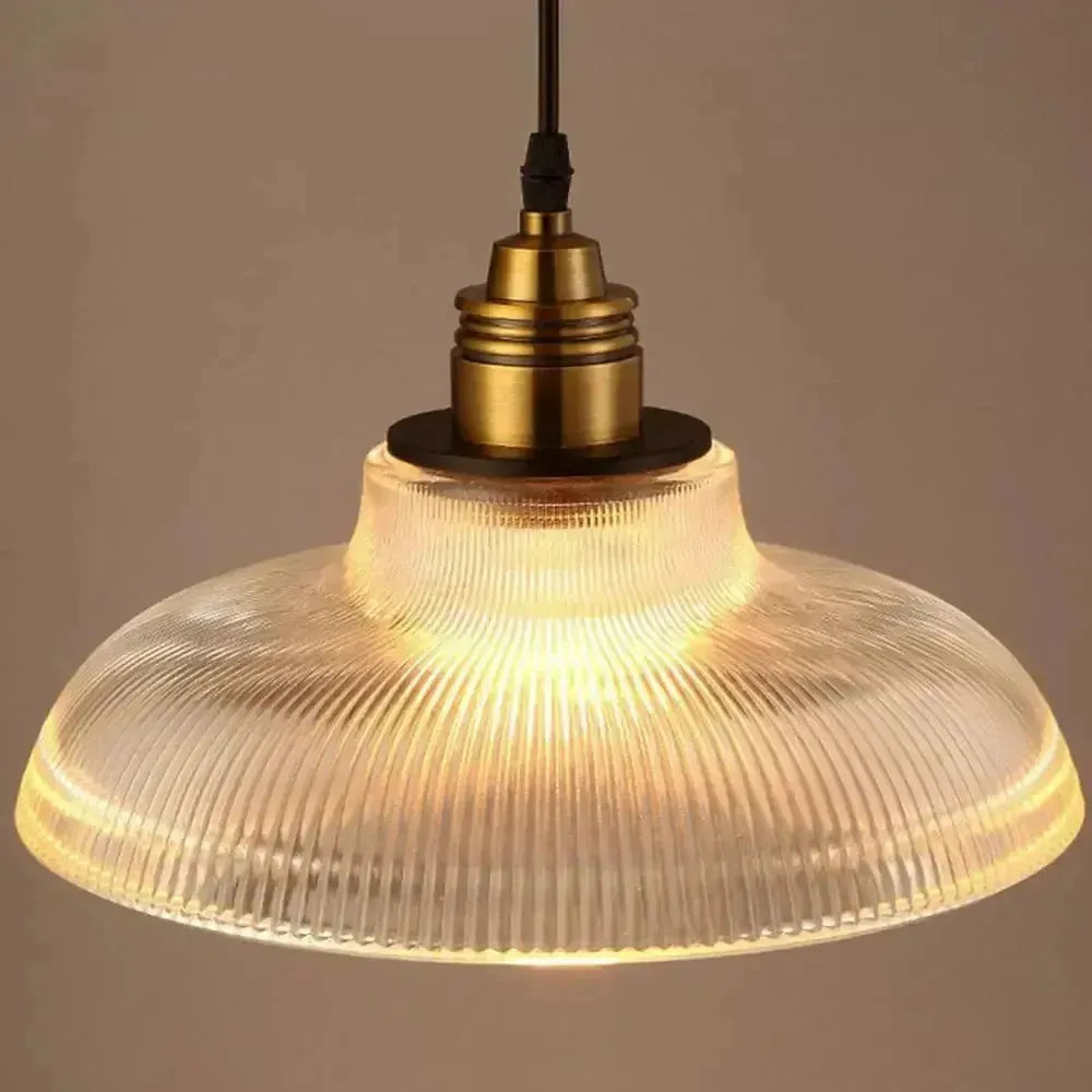 Vintage-Inspired Glass Pendant Lamp for a Warm and Stylish Ambiance Stornfield