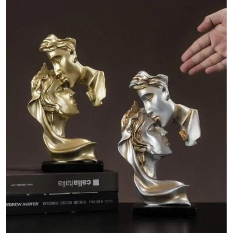 Sweet Kiss - Forehead-kissing Love Couple Statue | Stornfield
