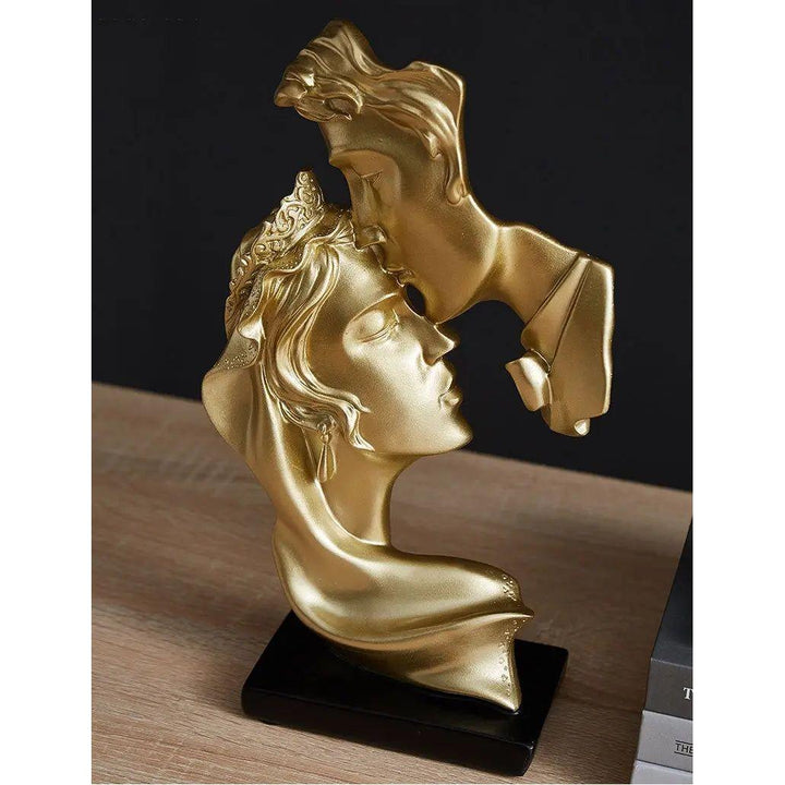 Sweet Kiss - Forehead-kissing Love Couple Statue | Stornfield