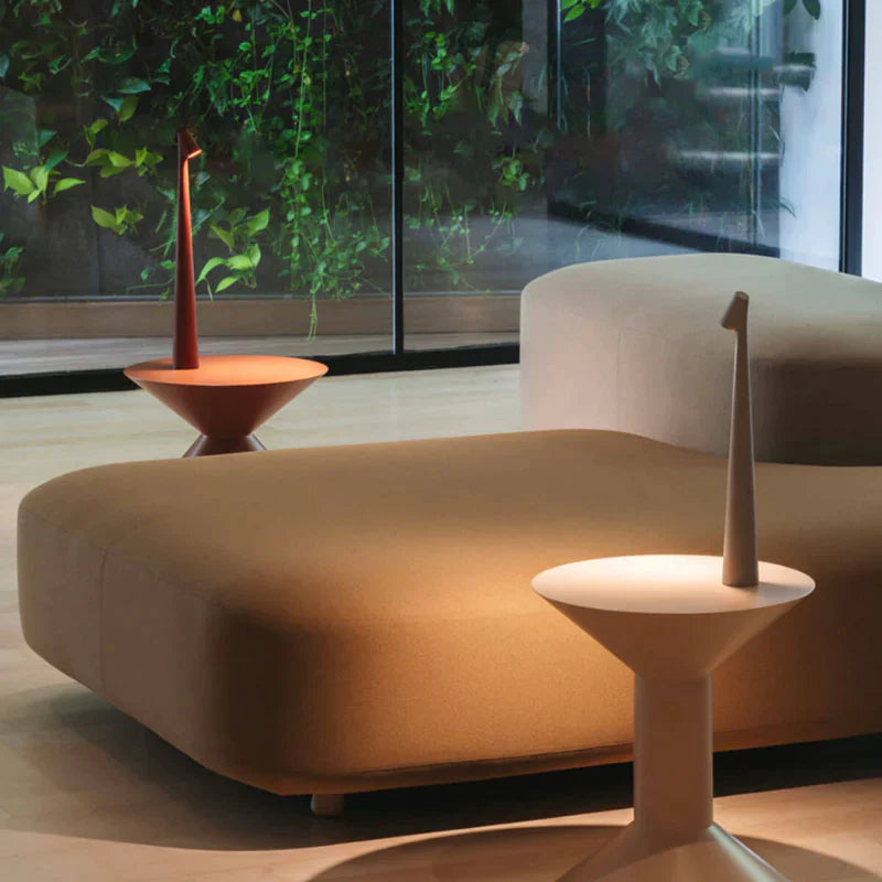 Stylish table lamp - wireless | Stornfield