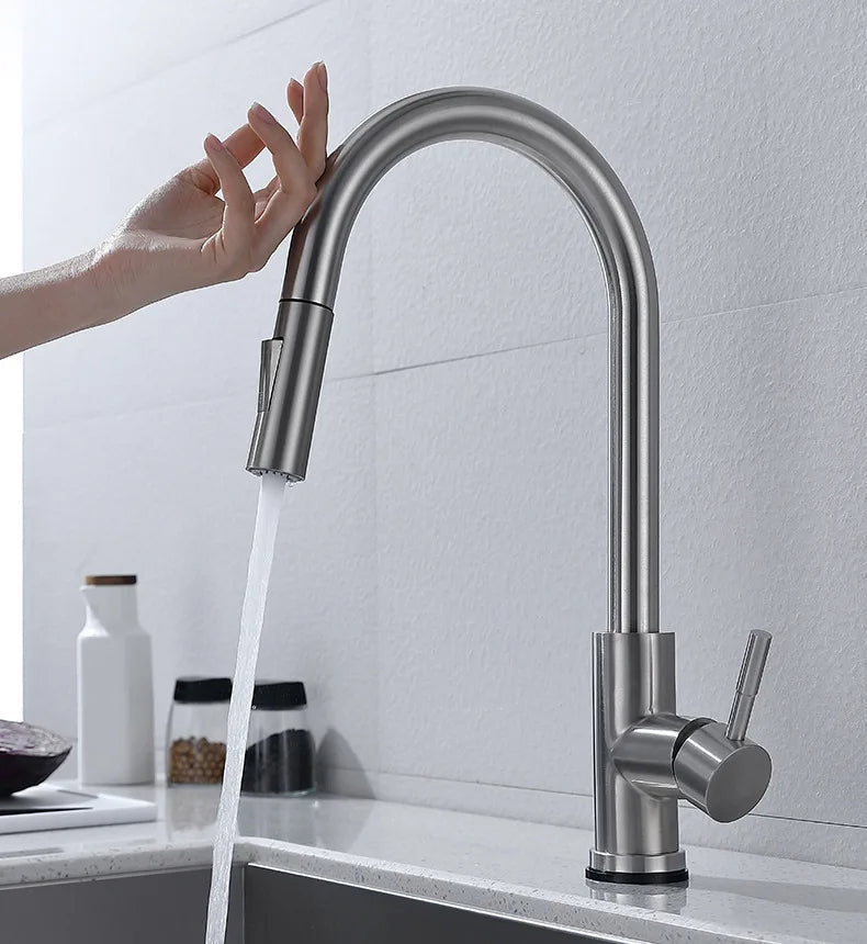 Stornfield | TouchTech Pull-Out Kitchen Tap – Sensor Touchless Mixer Tap with Flexible Spout | Modern Brass Faucet