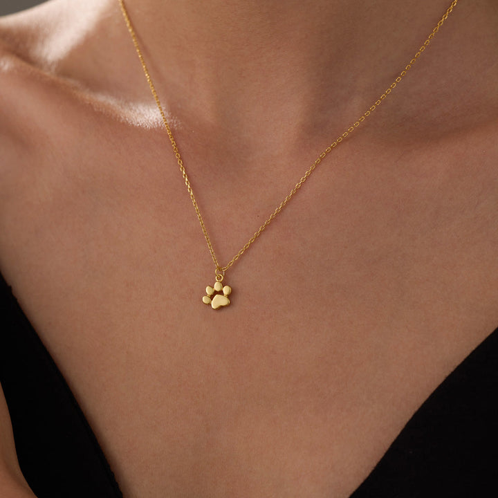 Stornfield | Delicate Paws Necklace for Animal Lovers