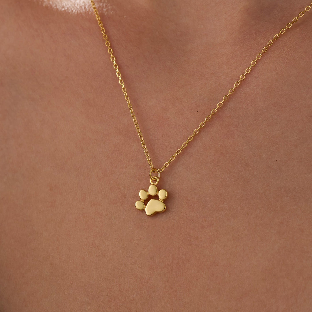 Stornfield | Delicate Paws Necklace for Animal Lovers