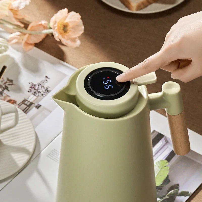Thermal pitcher with temperature display 1 L | Stornfield