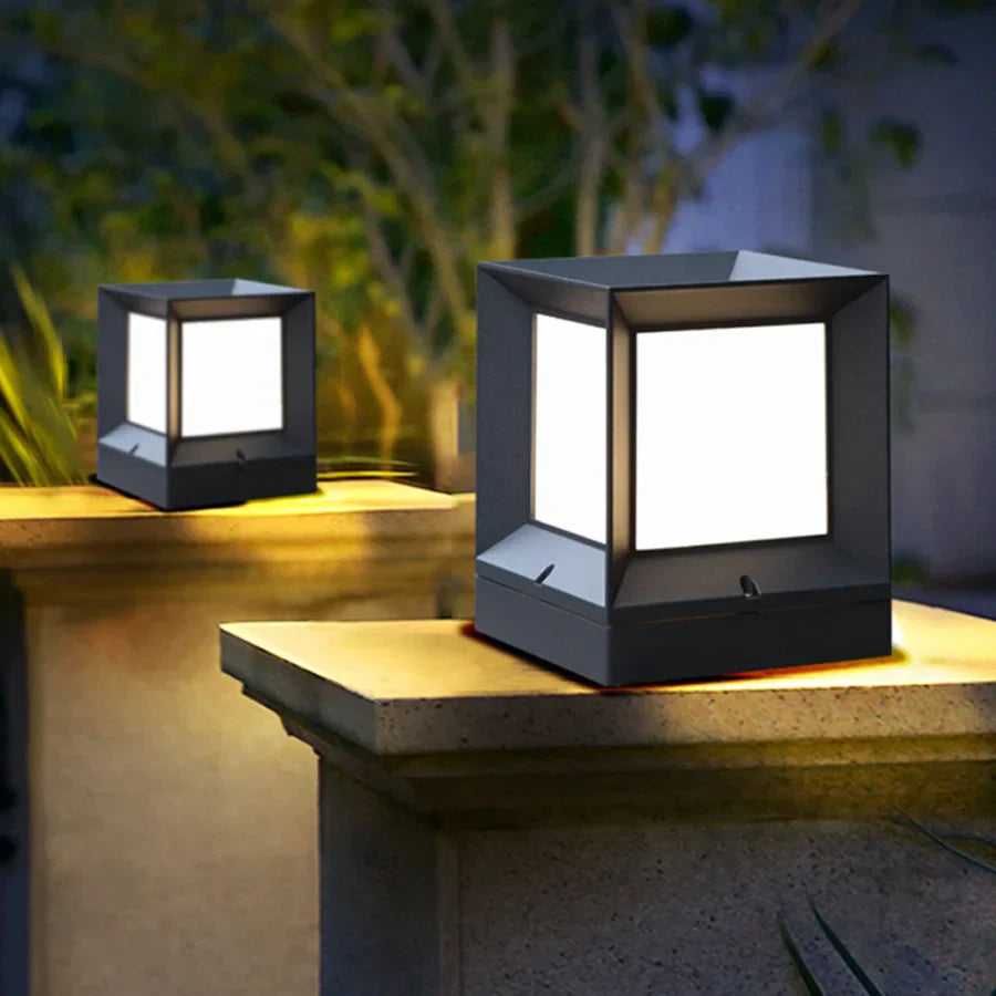 Stornfield | Tor Outdoor Floor Lamp