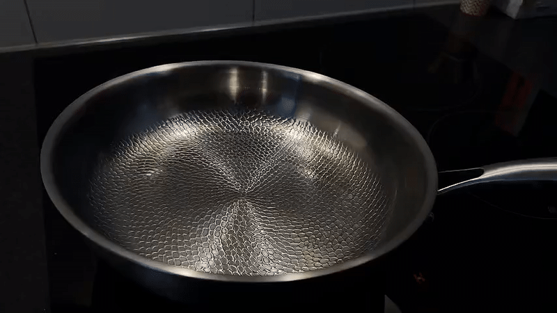 Titanpan – Forged Titanium Frying Pan Without Coating, Scratch Resistant and Heat Resistant | Stornfield
