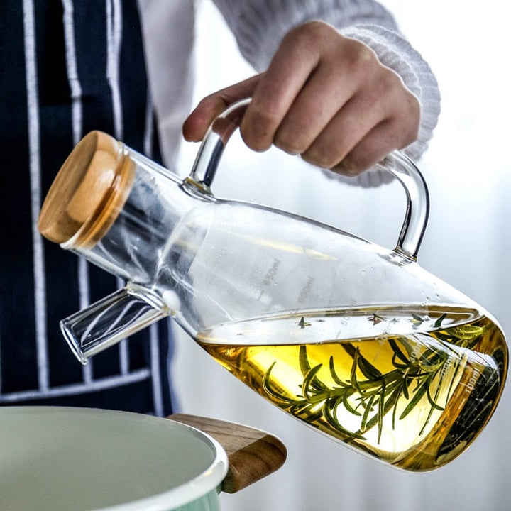 Stornfield transparent glass oil bottle with handle