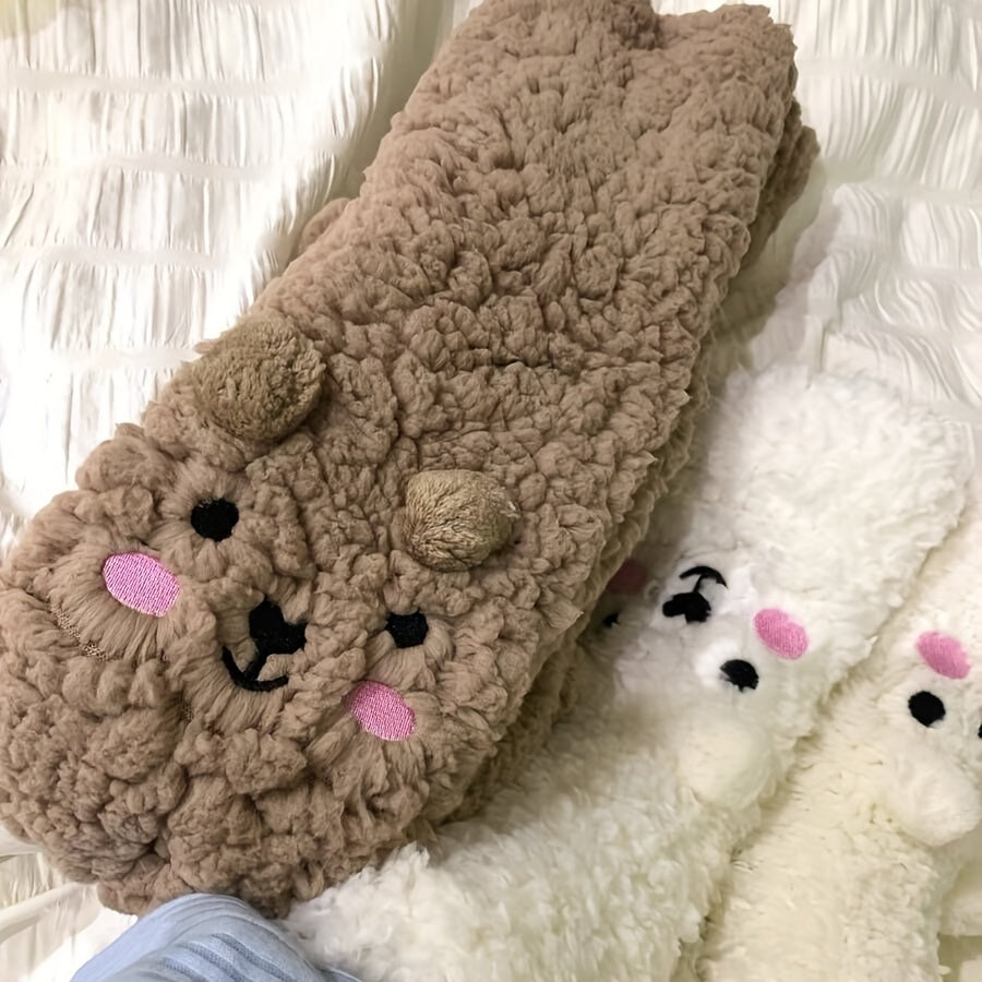 Warm, fluffy bear socks | Stornfield