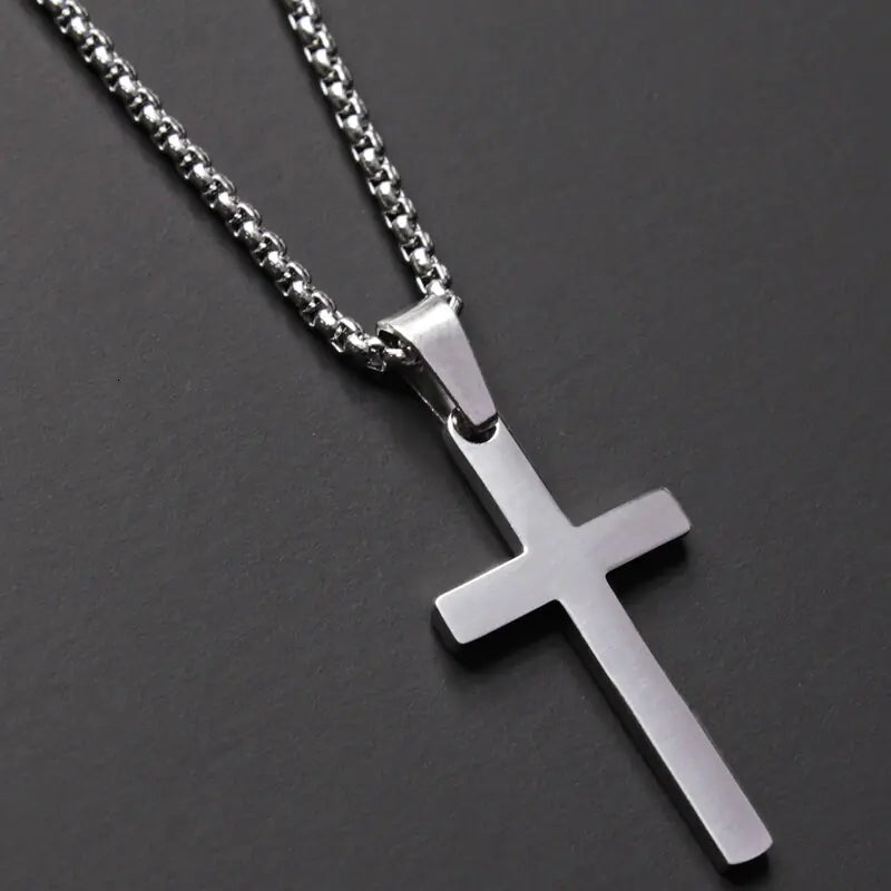 Stornfield | Classic Crossover Necklace for Men