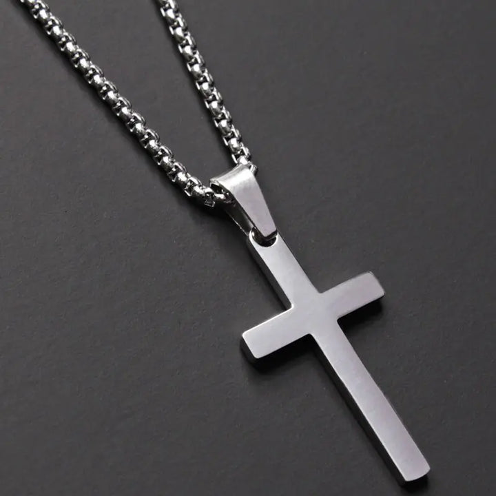 Stornfield | Classic Crossover Necklace for Men