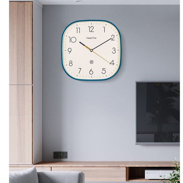 Ultra Silent Square Clock | Stornfield