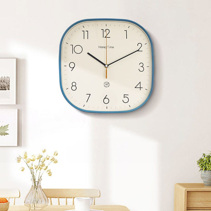 Ultra Silent Square Clock | Stornfield