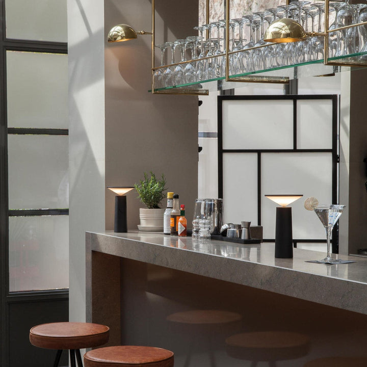 Stornfield | InfiNight - Modern touch-sensor table lamp | Dimmable