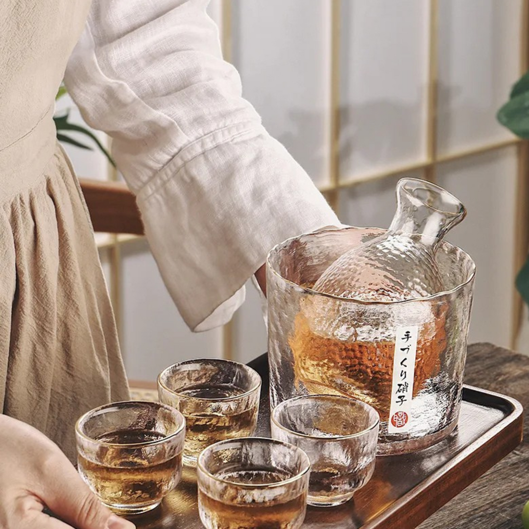 Japanese Sake Set made of glass – Elegant carafe with cups | Perfect for wine, whisky & liqueur | Stornfield
