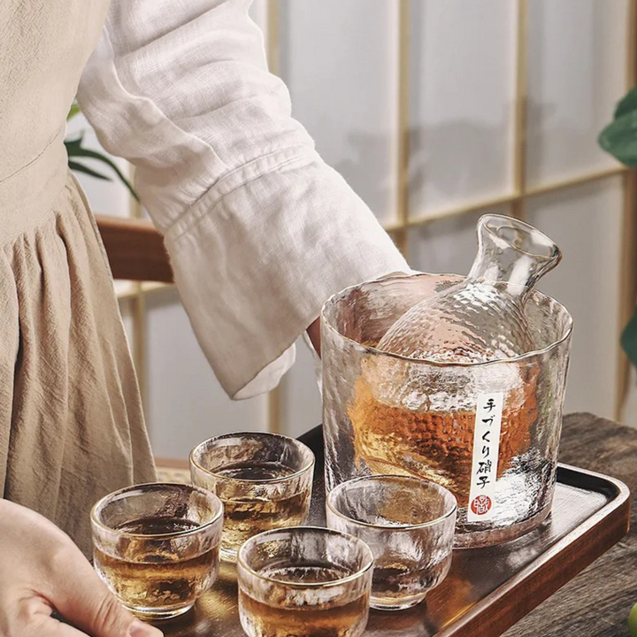 Japanese Sake Set made of glass – Elegant carafe with cups | Perfect for wine, whisky & liqueur | Stornfield