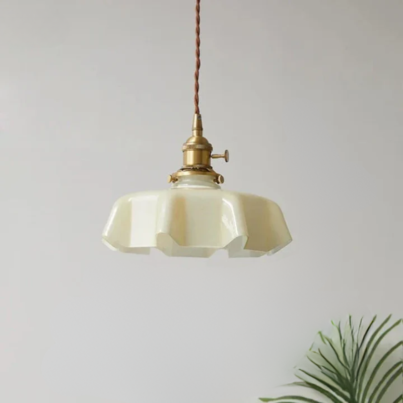Brass pendant light in French design – Elegant ceiling lamp for living room | Stornfield