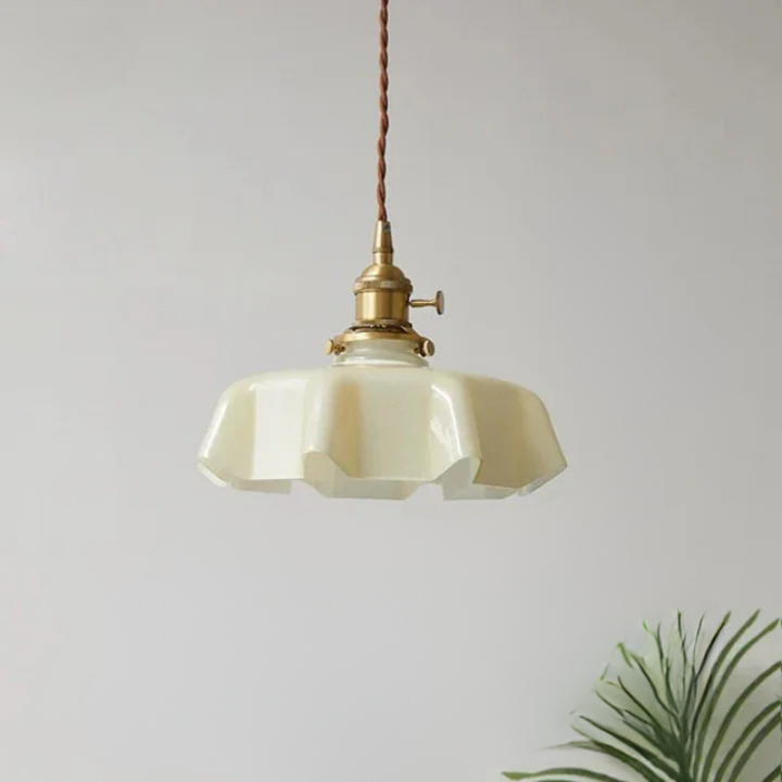 Brass pendant light in French design – Elegant ceiling lamp for living room | Stornfield