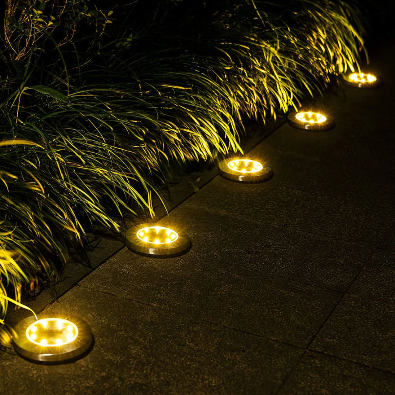 EcoGlow Solar Lamp - Sustainable Rechargeable Outdoor Lighting | Stornfield