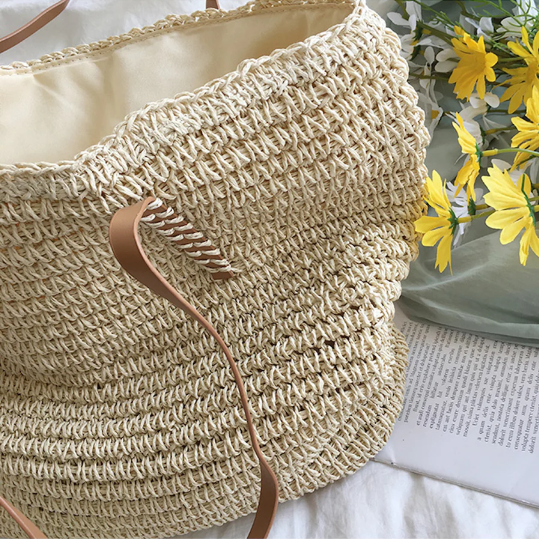 Spacious Handbag with Sturdy Shoulder Strap - TerraWoven | Stornfield