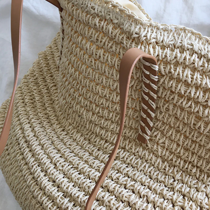 Spacious Handbag with Sturdy Shoulder Strap - TerraWoven | Stornfield