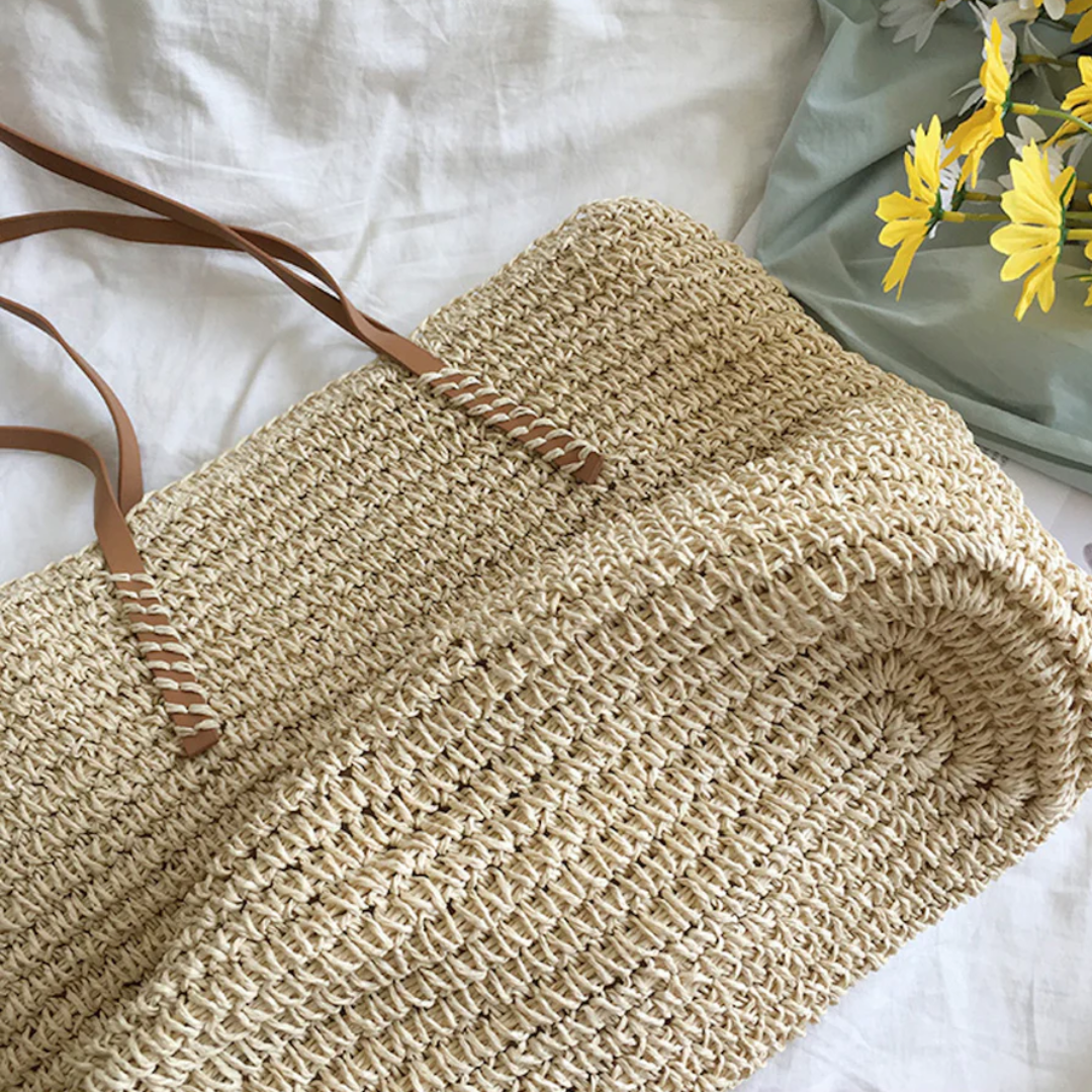 Spacious Handbag with Sturdy Shoulder Strap - TerraWoven | Stornfield