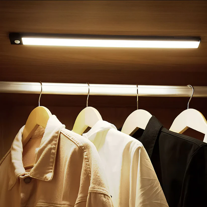 Modern Wall Lamp | Elegant, wireless and functional | Stornfield