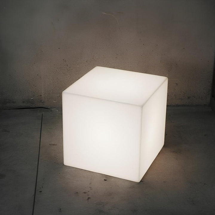 Modern Cube Garden Light – Lighting for Outdoor and Indoor Spaces | Stornfield