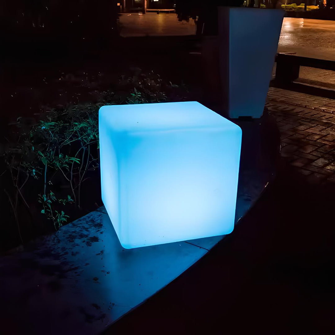 Modern Cube Garden Light – Lighting for Outdoor and Indoor Spaces | Stornfield